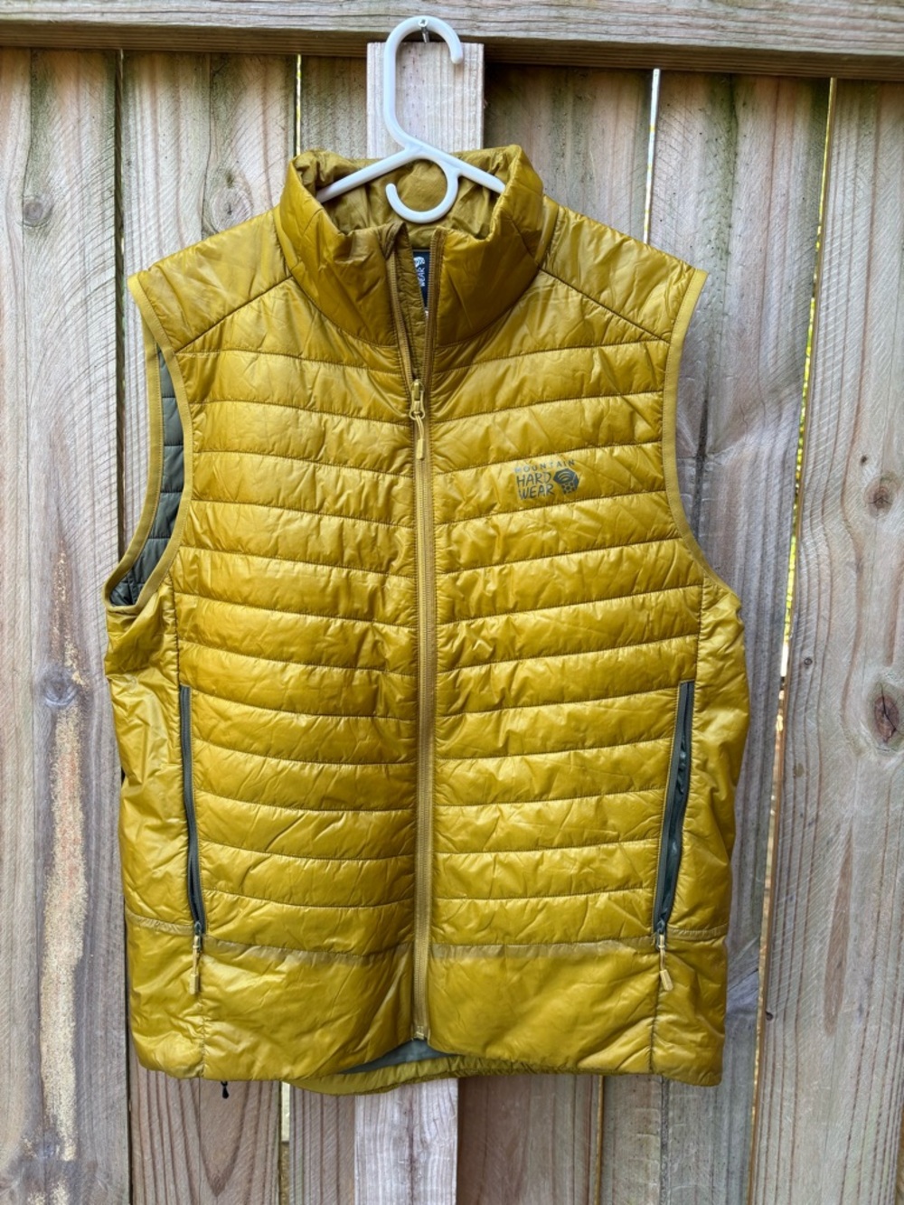 Mountain Hardwear Men's Ghost Shadow Vest